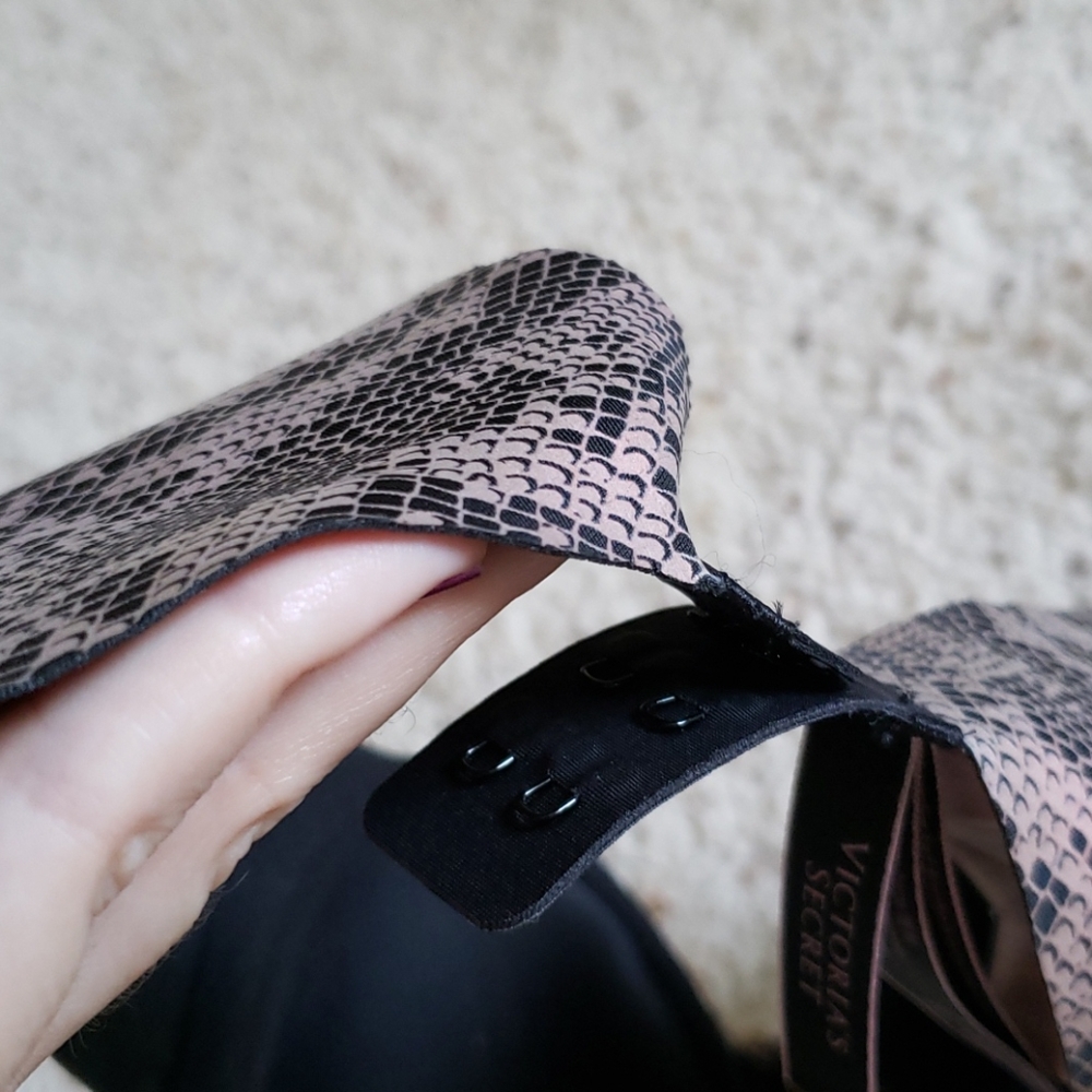 Victoria's Secret Sexy Illusions bra - Picture 9 of 11